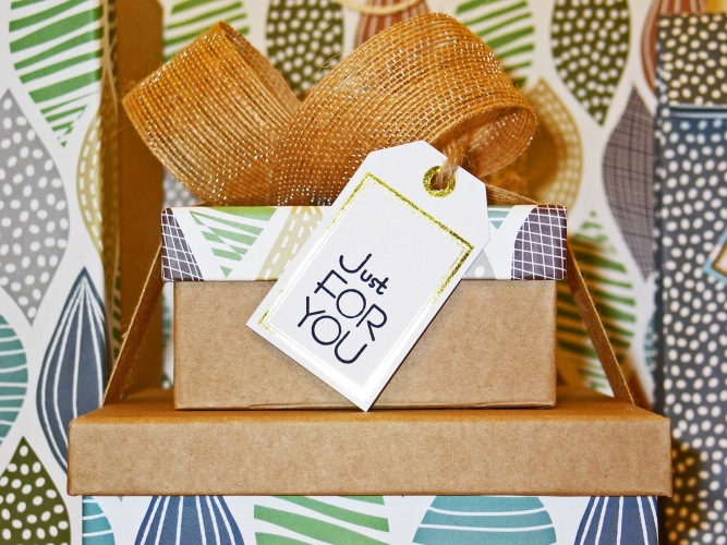 Wedding Gift Box For Travel Lovers – Chasing Threads